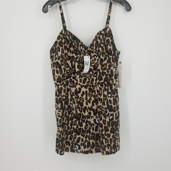 Almost Famous Cut-Out Bow Tie Front Leopard Print Romper Size Large NEW - Picture 2 of 10